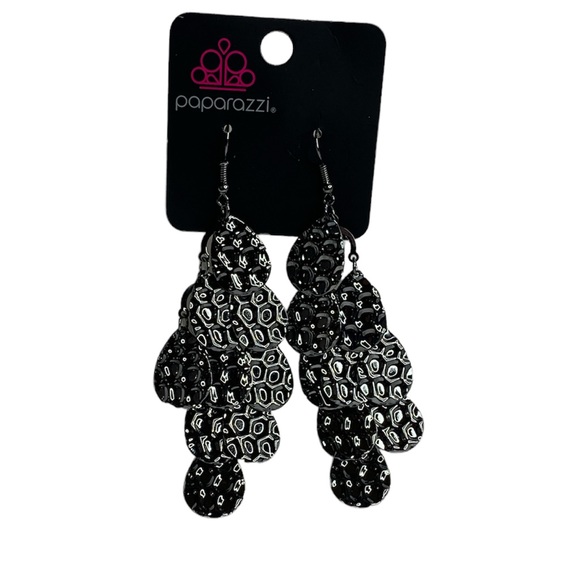 Paparazzi Instant Incandescence Black Earrings - Picture 3 of 8
